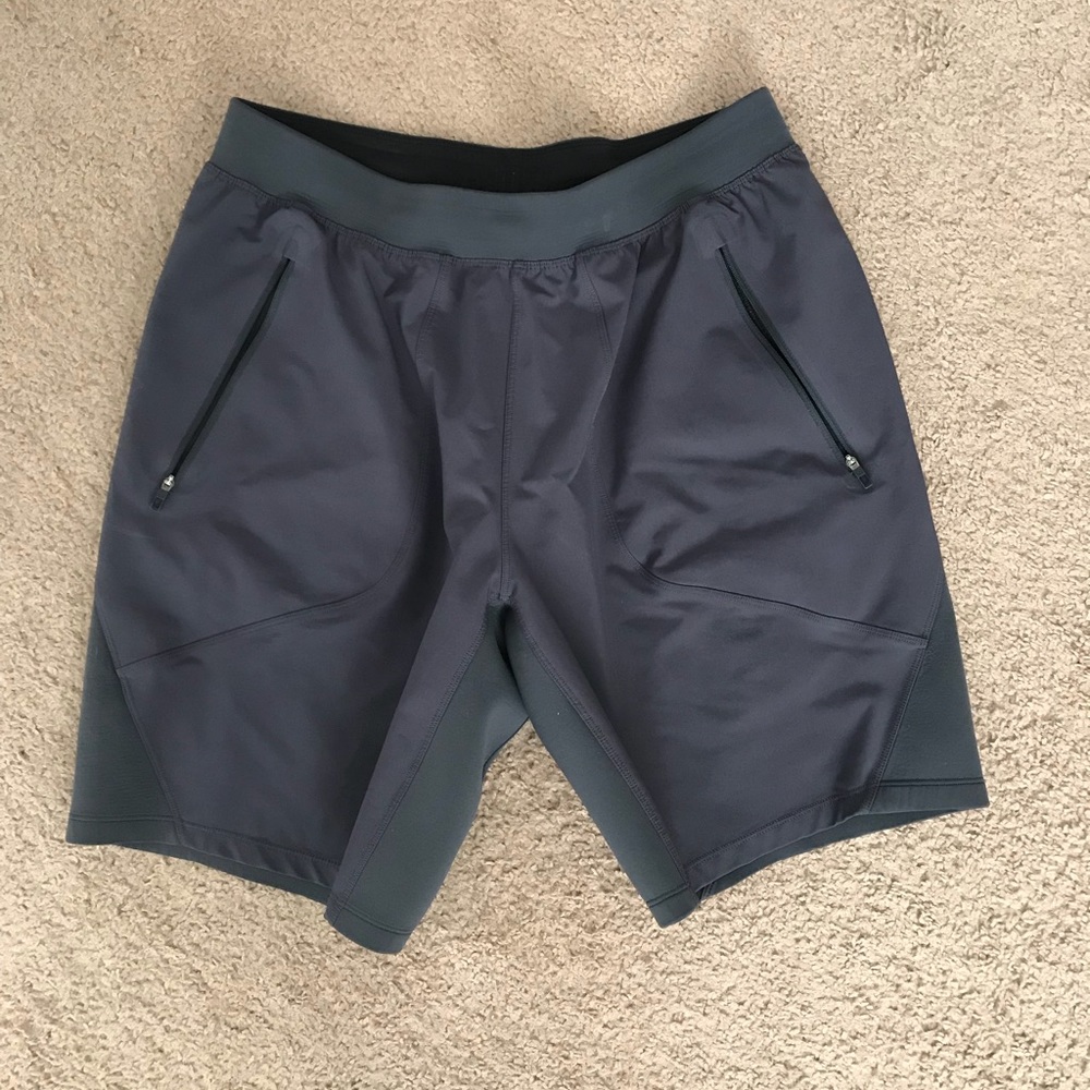 LuLulemon men’s shorts